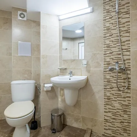 Yubim & Free Private Parking