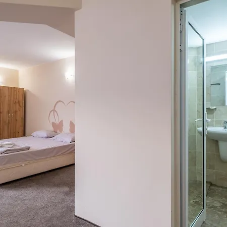 Yubim & Free Private Parking Sofie