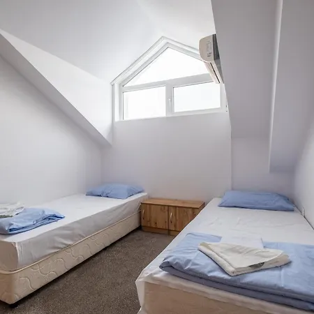 Apartmán Yubim & Free Private Parking *