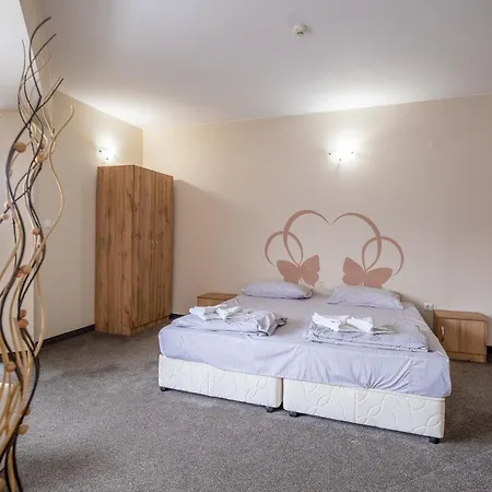 Apartamento Yubim & Free Private Parking Sófia