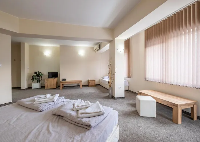 Apartamento Yubim & Free Private Parking Sófia