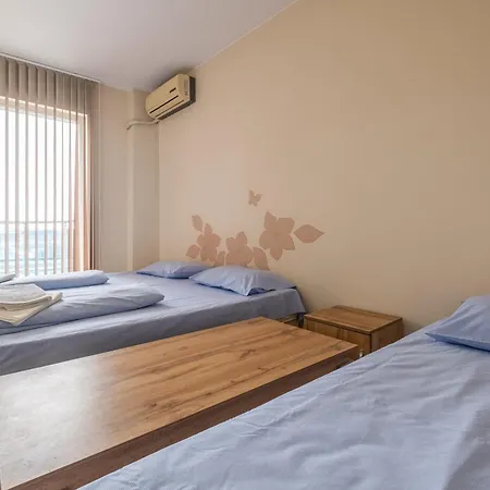 Apartament Yubim & Free Private Parking